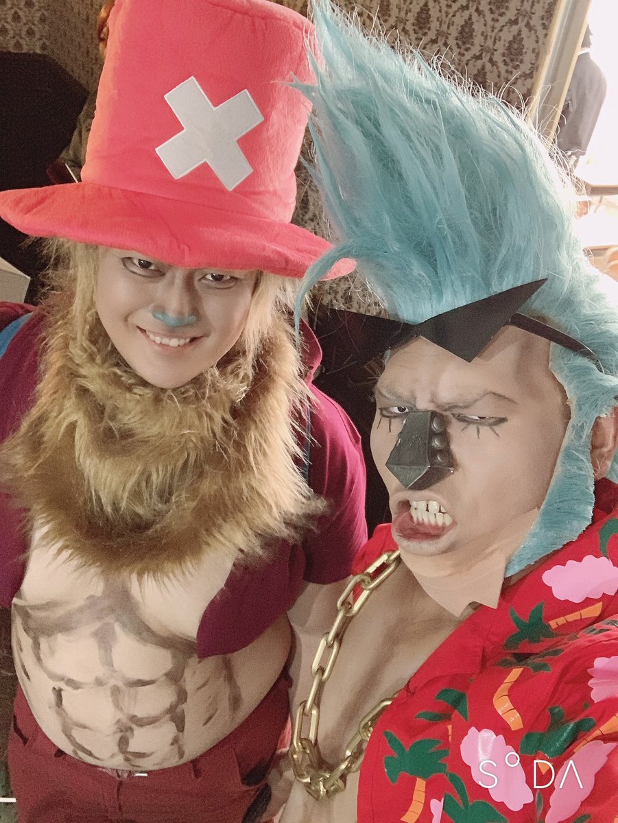 牛 仮 久々のスタジオ撮影でガッツリメイクの２着というおそらく初体験www ザッキーさんあざっした しかしチョッパーメイク中に 牛さんかわいい唇してますね と言われたのが本日のハイライト 0622ワンピース併せ