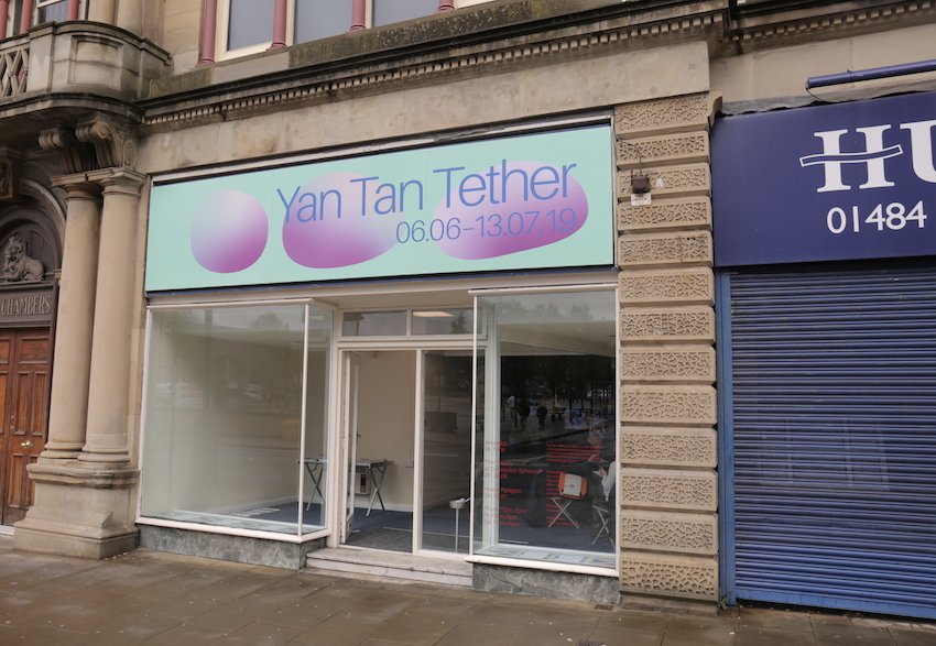 KitMapper (@kitmapperhq) on Twitter photo Wondering what's inside #Yantantether opposite the #huddersfield train station?
It's a series of art exhibitions curated by local lad @DaveCharleswrth. Come & see art that explores various landscapes. Open Thur-Sat
tinyurl.com/y4lfd75o
Support: <a href="/ace_thenorth/">Arts Council England, North</a> <a href="/KirkleesCouncil/">Kirklees Council</a> Wondering what's inside #Yantantether opposite the #huddersfield train station?
It's a series of art exhibitions curated by local lad @DaveCharleswrth. Come & see art that explores various landscapes. Open Thur-Sat
tinyurl.com/y4lfd75o
Support: <a href="/ace_thenorth/">Arts Council England, North</a> <a href="/KirkleesCouncil/">Kirklees Council</a>