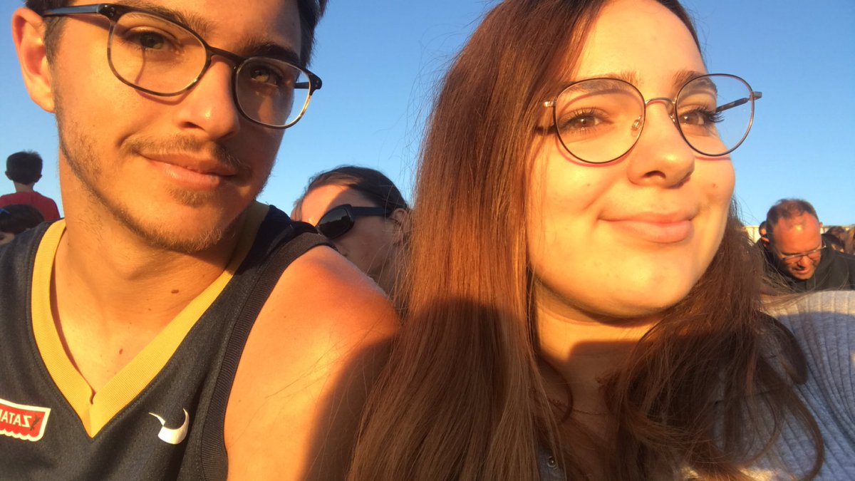 amandine_agnes's tweet image. #printempsdeperouges