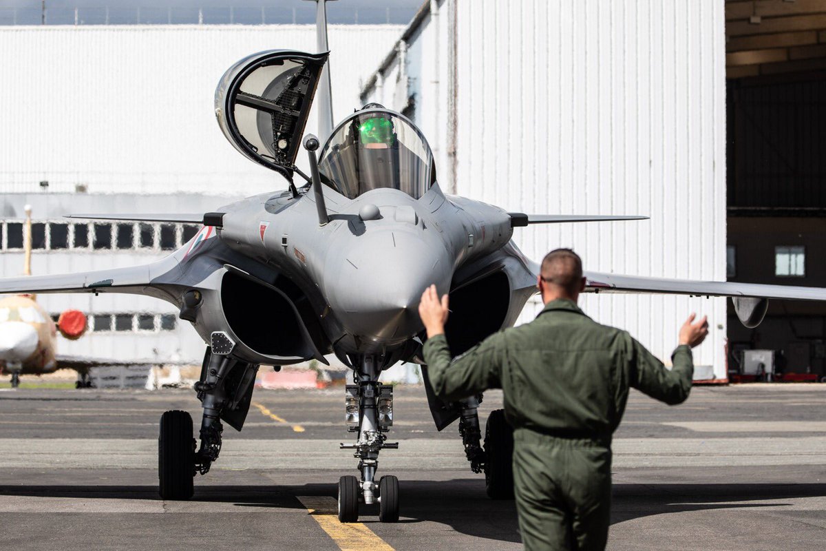 Paris Air Show tweet media