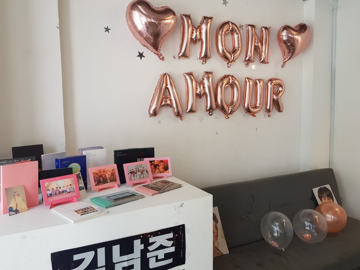 justtheskyyy's tweet photo. Thank you @MonAmour_9294 for organising this Namjin cafe event ๐ as well as the armys who had put in much effort in preparing and giving out their fansupport ๐ Had so much fun and interacted with the armys there too!!
#MONAMOUR9294 https://t.co/AKuW6NYjGD