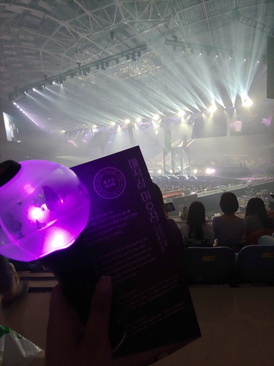 ririn95liner's tweet photo. 기적 같은 날은 우리 줘서 많이 고마워영~ 넘 보고싶었어유 ㅠㅠ 보라해용~ 

#BTS5THMUSTER 
#서직샵 
#서직샵_VOPE 
@BTS_twt https://t.co/pvwRTlkVSA