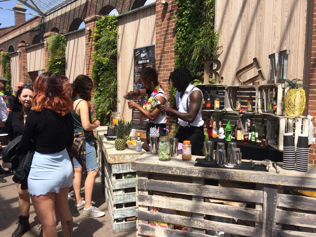 CarriageShed's tweet photo. 1 session down, 1 to go! Come and join us on the 2nd day of #Summer for the rum revolution! 🍹

Tasting, cocktails, dancing and juicy jerk chicken 💃🏼 here until 9pm tonight!

#carriageshed #chester #rumfestival #whatson #events https://t.co/pJFxUYzdrV