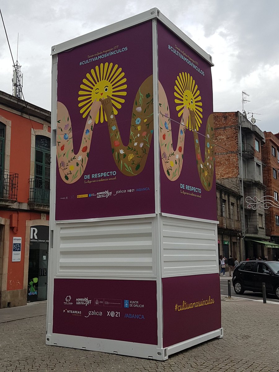 Atelier_SOCIAL's tweet photo. A punto de abrir a caseta de #agresionoff  Eu digo non a #violenciadexenero nas festas do corpus de @ponteareas_gal 
@Atelier_SOCIAL dinamizando a campaña #cultivamosvinculos de respecto https://t.co/f9citeYYnj