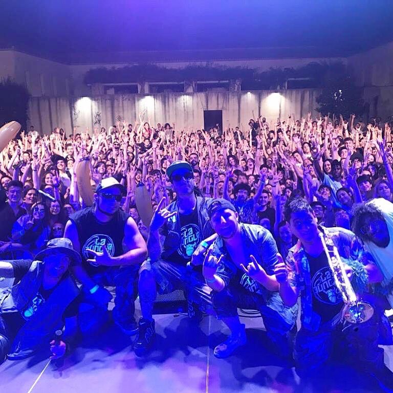 Heroina musical. Quien nos prueba se engancha. -> <a href="/LaJunglaBand/">La Jungla Band</a>