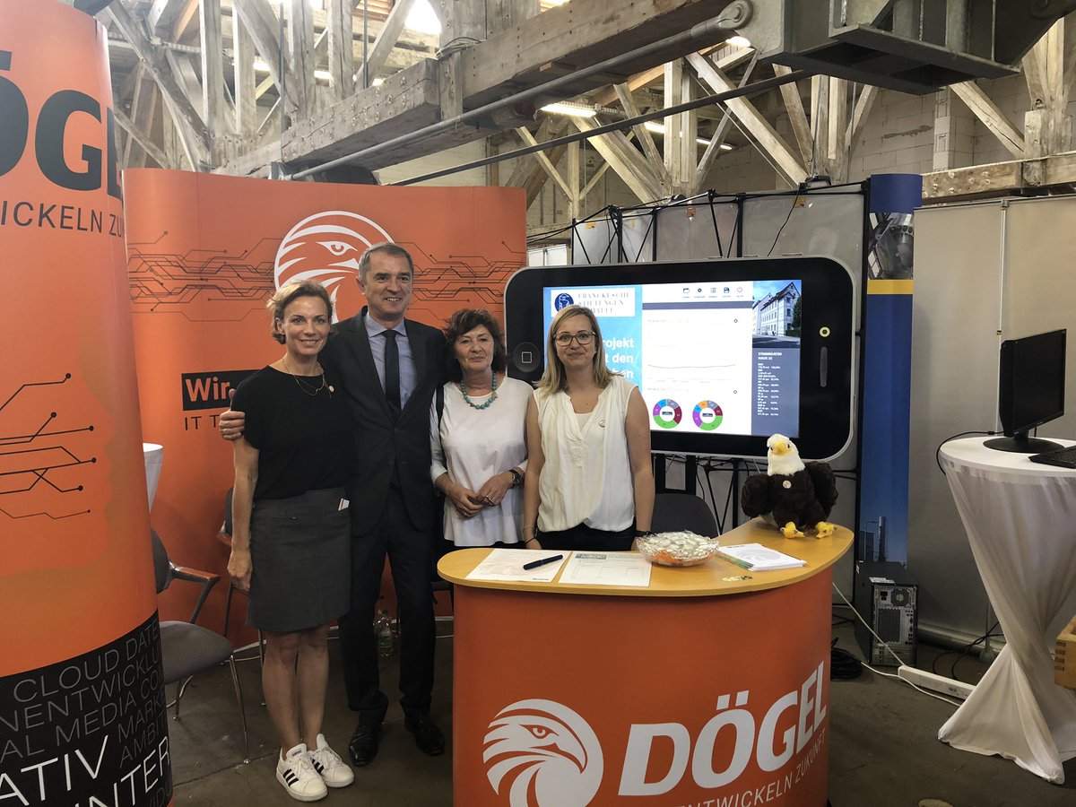 Dank an die Unterstützer der MINT Messe - glückliche Gewinner nach erfolgreichem Experimentieren - neue MINT Mädchen gefunden! Super Berufschancen! <a href="/iraberg8/">rika</a> <a href="/futuretrainings/">future Training</a>