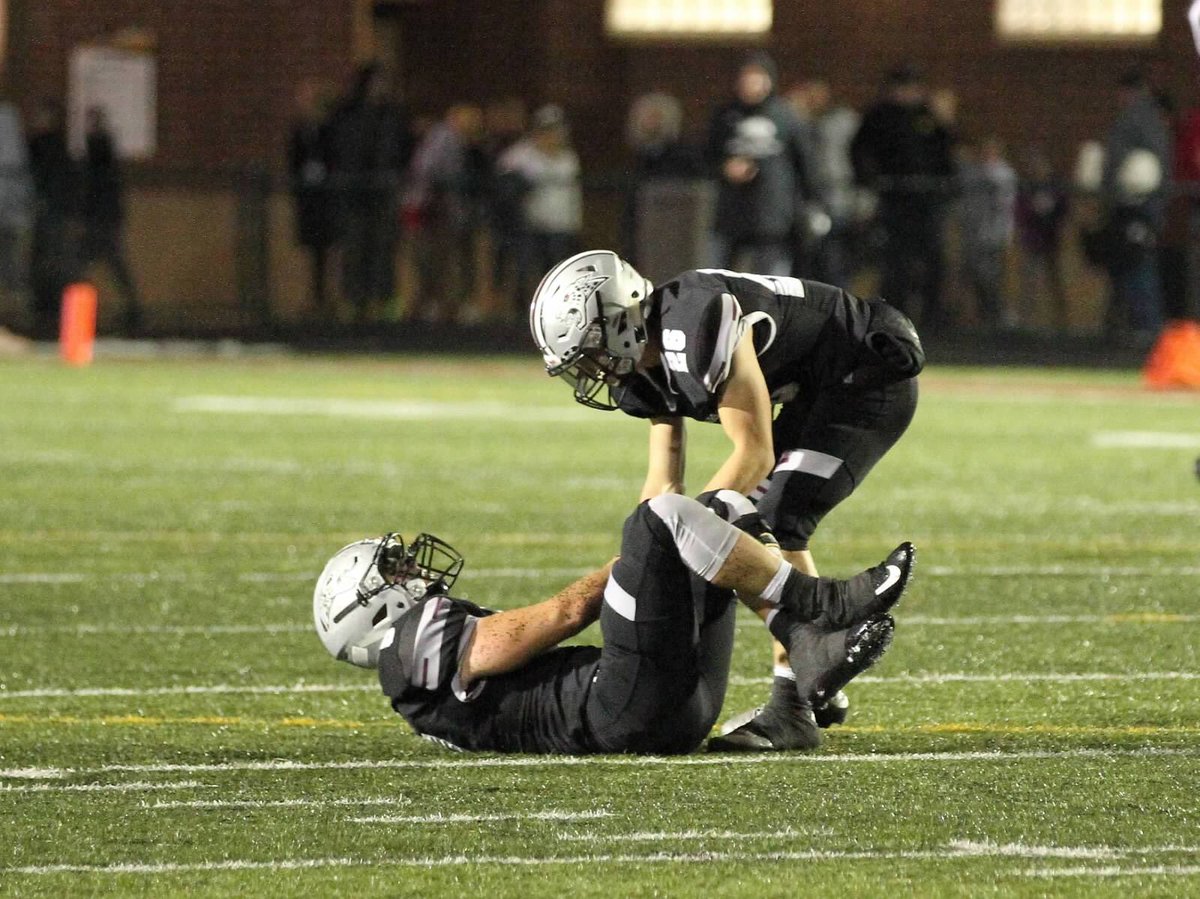 Prange21's tweet photo. Happy birthday @Kyle_Gustofson football season was a blast! Hang soon❤️🤞🏽 https://t.co/ptK12S2uQx