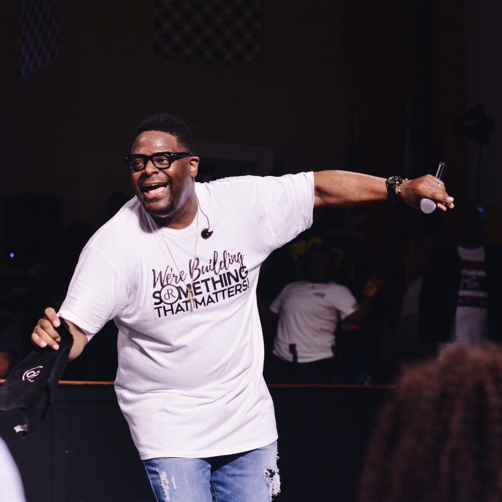 dReamcenteratl's tweet photo. MEN In WORSHIP...
#dReamcenteratl #williammurphy #daniellemurphy #IronMen #pRotectors #MensMinistry #MensMonth #men #brothers #buildingMENthatmatter #atlantachurch https://t.co/rz5y2f0KW0