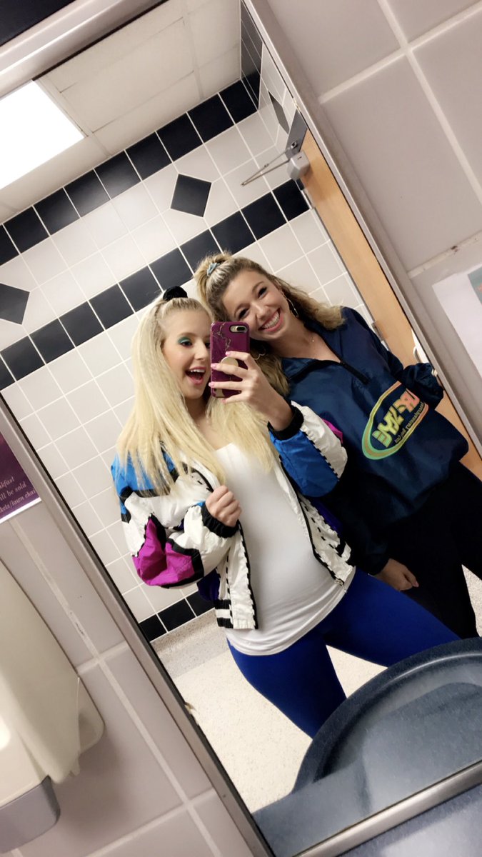 arogers00's tweet photo. A SUPER happy birthday to this amazing lady. I am so thankful for all of the crazy, amazing memories we have created through high school. I can’t wait to see what the future holds for you!! I know it is as bright as your heart. AP Gov 4ever!!! 😘💕🏐🏐 https://t.co/MU1f7RH1hN