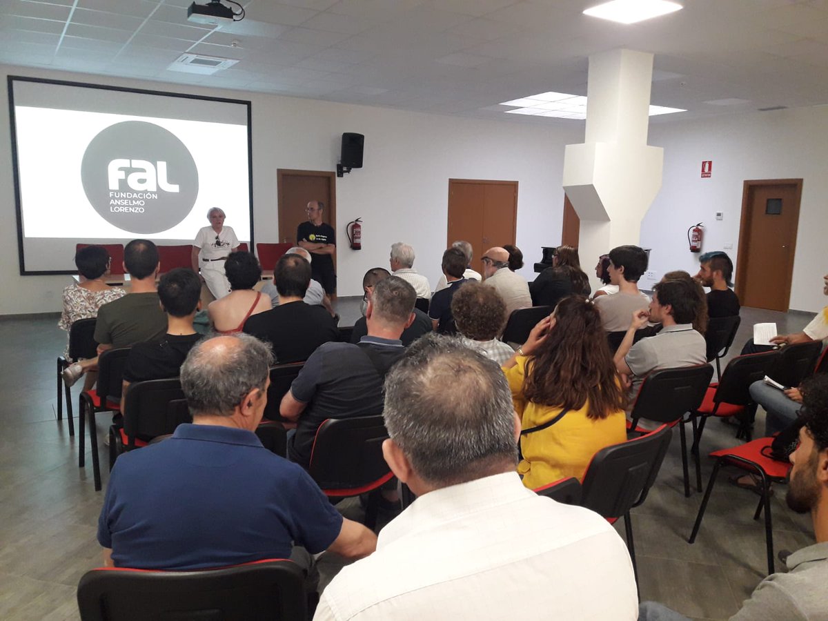 Empieza nuestra jornada de apoyo a Maje Rojava Green Again! #GreenRojava Aún estás a tiempo de pasarte por <a href="/FAnselmoLorenzo/">FAL</a>