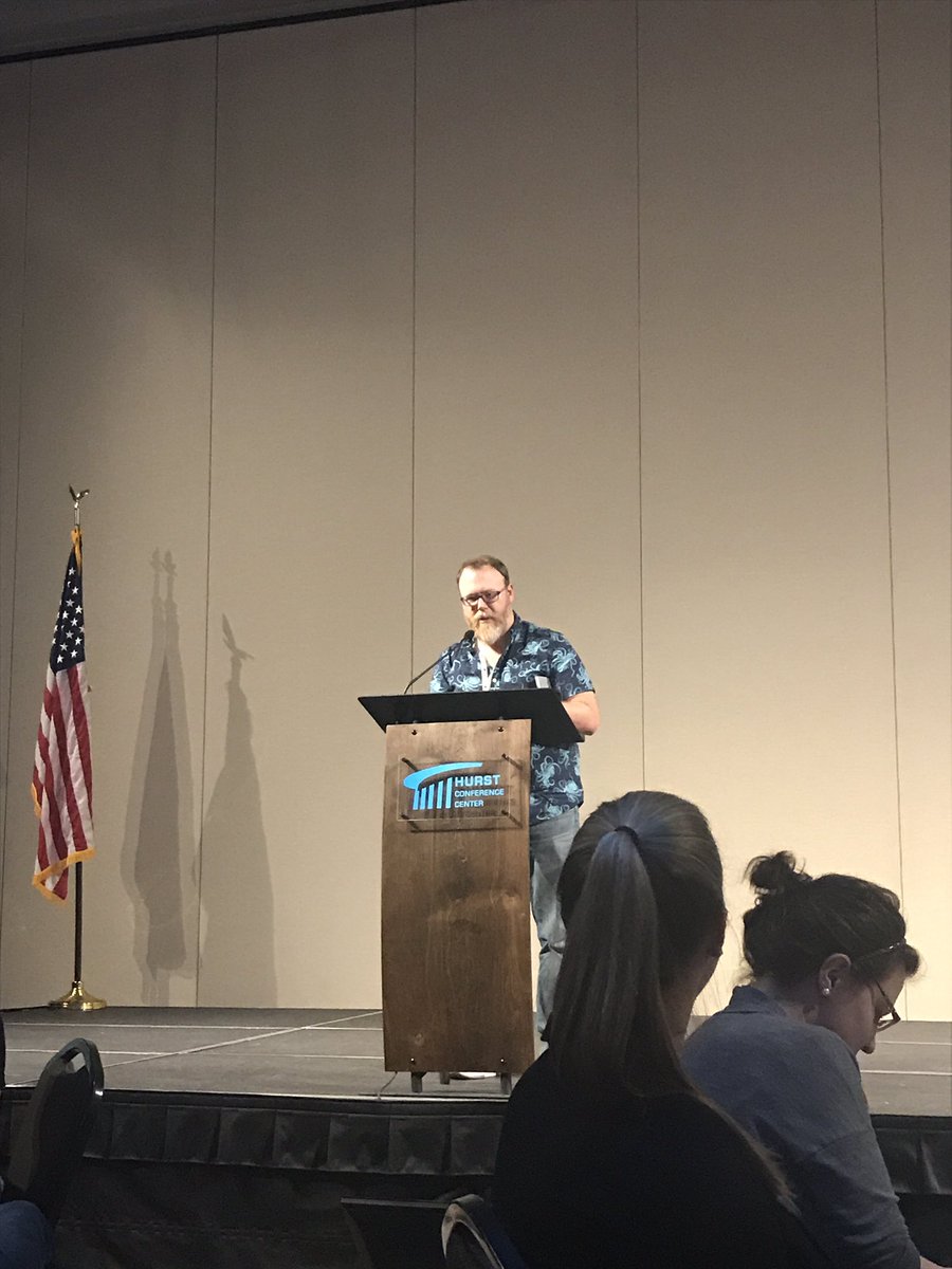 RedPenKaitlyn's tweet image. Aaaaand the amazing @ChuckWendig #DFWCON2019 #dfwcon