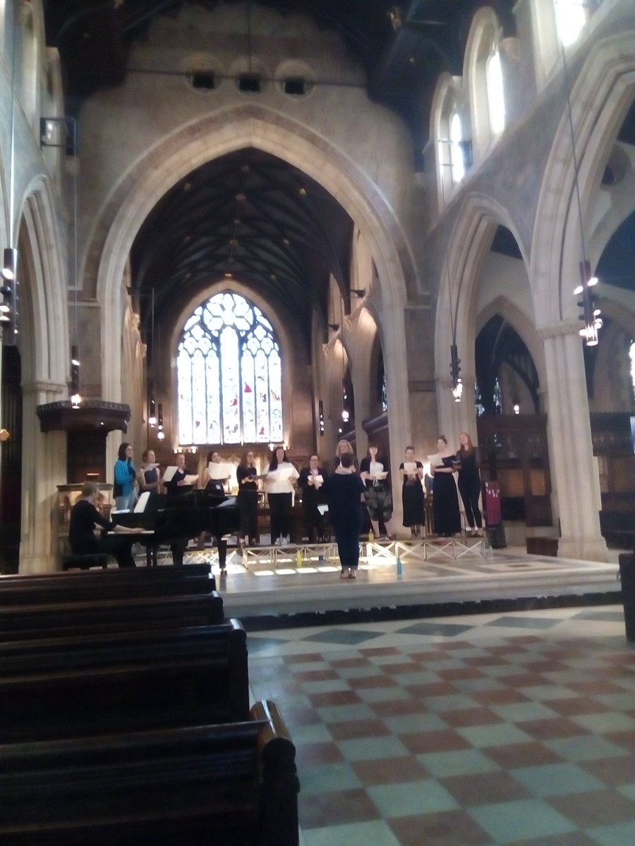 VoicesofLonFest's tweet photo. One hour till we open! Pop along to St James Sussex Gardens and have a listen - tickets are £15/8. Tonight's programme includes Judith Weir, Jonathan Dove and John Rutter.

Our nearest stations are Paddington and Lancaster Gate.

#VOL2019 https://t.co/hNy2raH8k9