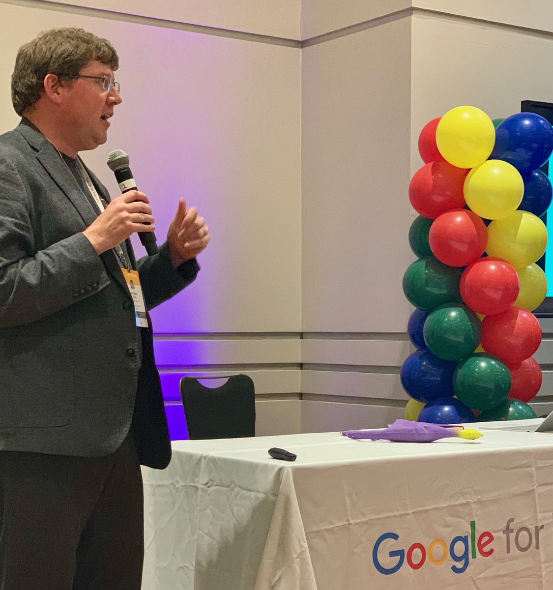 DrTHamm's tweet photo. My #LON17 coach @MrCaffrey takes the floor to share about future leadership opportunities as a Google Innovator. #GoogleEI #WhoopsAndCheers https://t.co/VLyrSYKTbs