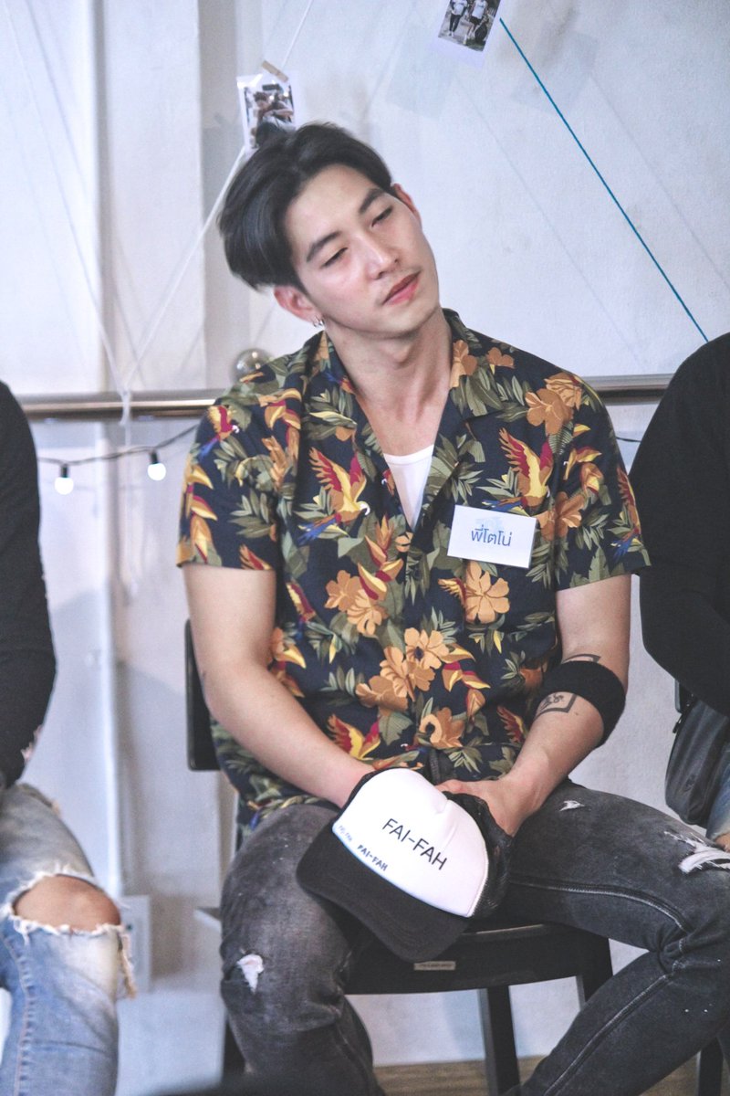 molnaka1's tweet photo. ด้วยสองมือ 👐❤ @mootono_pk
#makethedifferencebytmb #FAIFAByTMB #ฟอลเพิ่มเติมโอกาส #เด็กธรรมดาคือสิ่งที่สวยงาม https://t.co/DXuUBmGKUM https://t.co/kTLKq2ZvGa