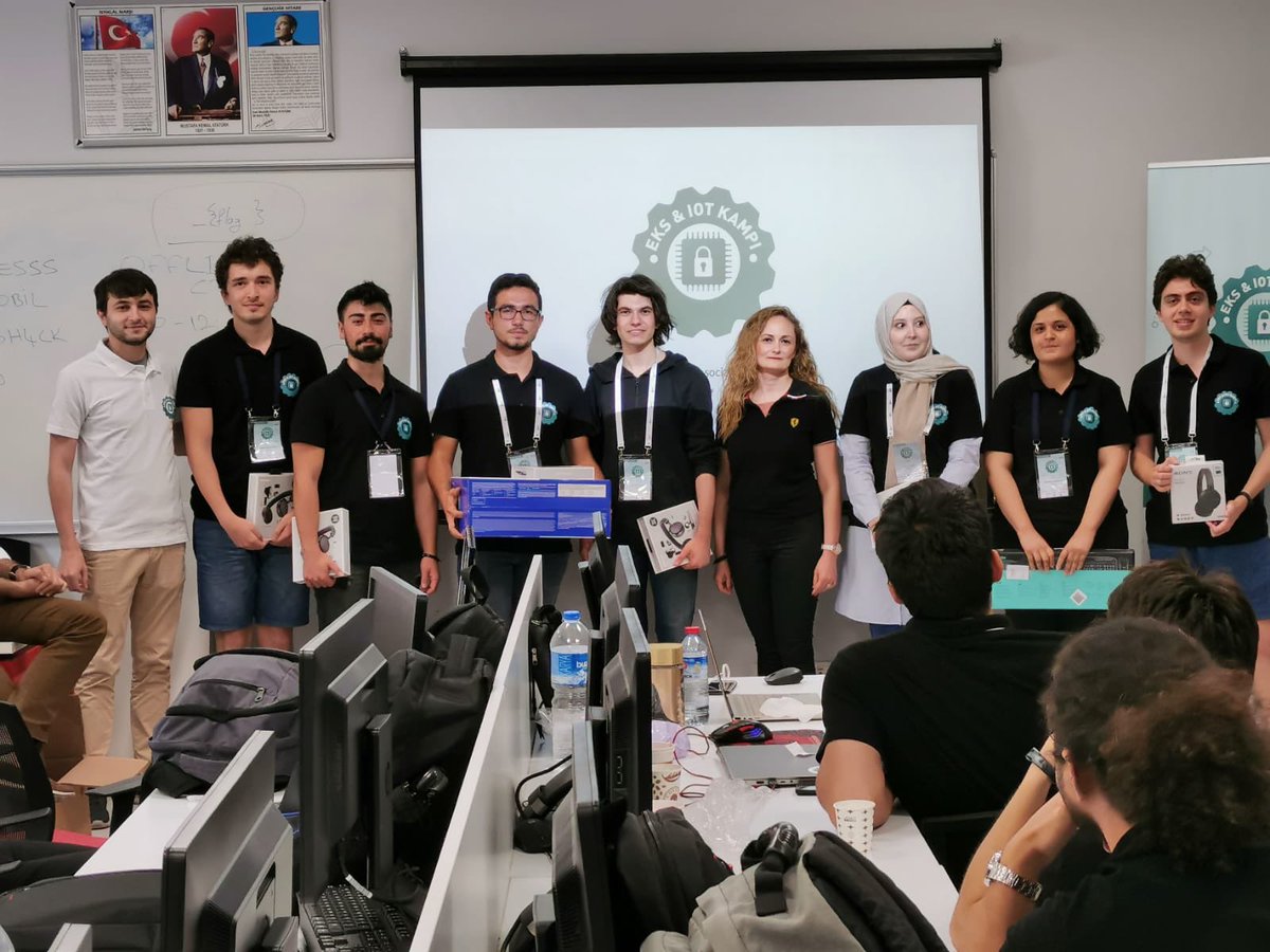 eks_kamp's tweet photo. Gece yarışmalarını kazanan katılımcı arkadaşlarımıza, ödülleri verildi. Temin ettikleri hediyelerden dolayı @Vestel, @CheckPointSW ve @ForcepointSec firmalarına teşekkürler. #ekskamp #iotkamp https://t.co/uDQ1VPjLaz
