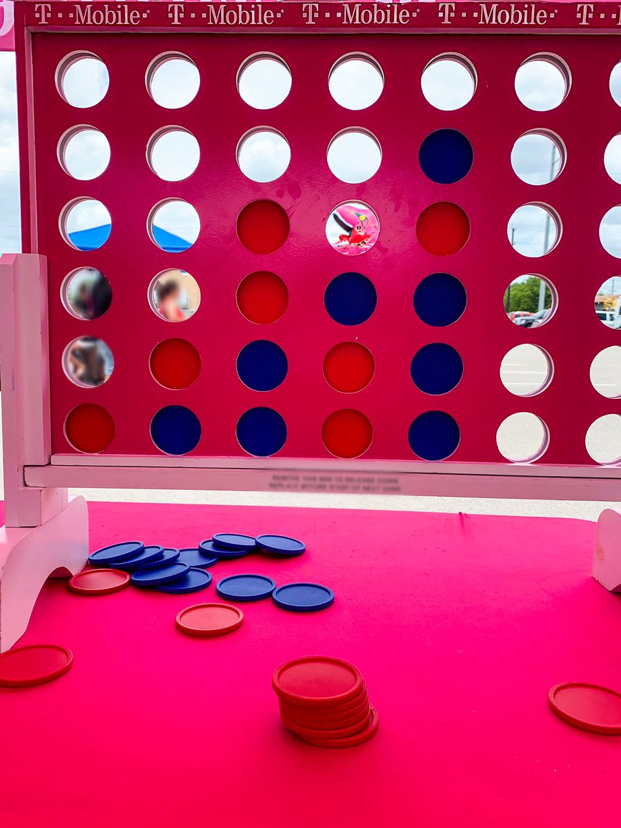 caroar954's tweet photo. Can you find T-Dino in this picture? 👀 ... Come play connect 4 with us at Frozen treats Fest at 202 Lamar 💯🚚❗️💖 🍦 @TMobileTruckSA @AndresCeniseros @SabrinaGnzSATX #GoMagentaGo #FrozenTreatsFest https://t.co/sTTlDLtkw0