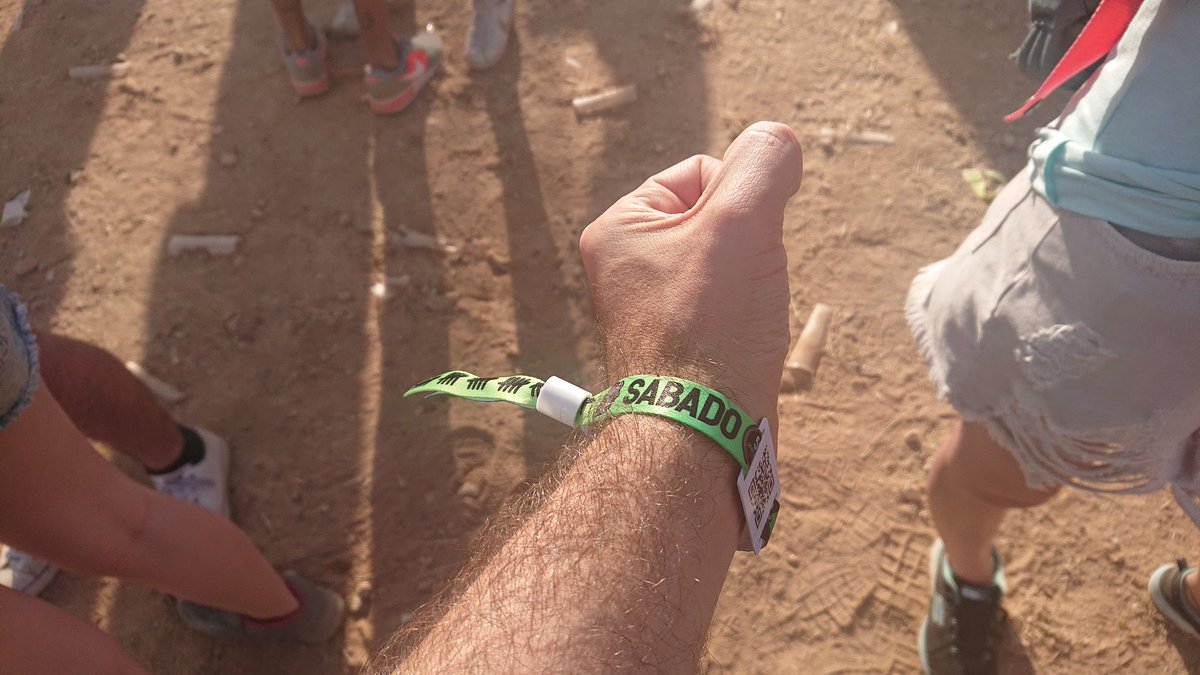 delCojonBrivon's tweet photo. Esperando para entrar y ver a @djnanoshow
#asummerstory2019 https://t.co/HHluSwJEES
