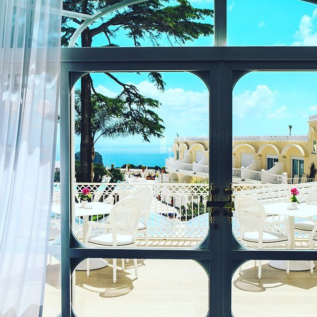 quisisanacapri's tweet photo. Capri and the Grand Hotel Quisisana welcome to paradise...
https://t.co/m61tahgVpd⠀⠀
#rendezvous #quisisana #capri #ilovequisi #lhw #lhwtraveler #remarkablyuncommon #leadinghotels https://t.co/YP5vny1pvE https://t.co/9mFbk5atnw