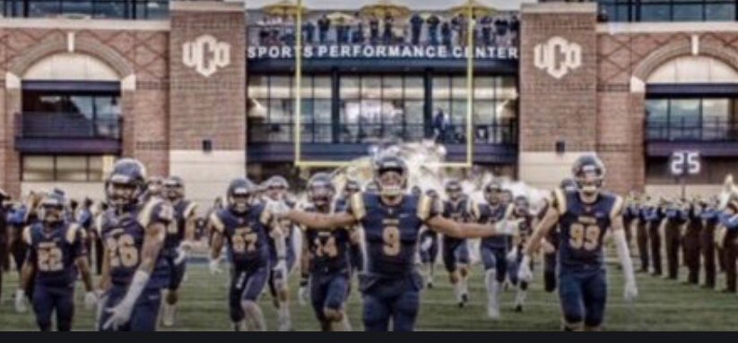 garrick_martin's tweet photo. I’m thankful to receive an offer from The University of Central Oklahoma! #RollChos @PatHill87 @TuckerBarnard @kobes_dad_20 @StillwaterFB https://t.co/2wzbT3SqdG