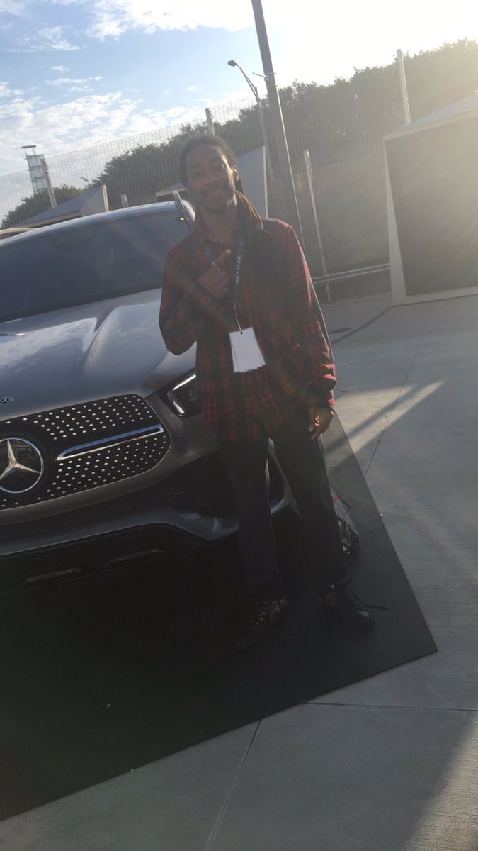 stonykoldmf's tweet image. Posted with my new whips #bowwowchallenge