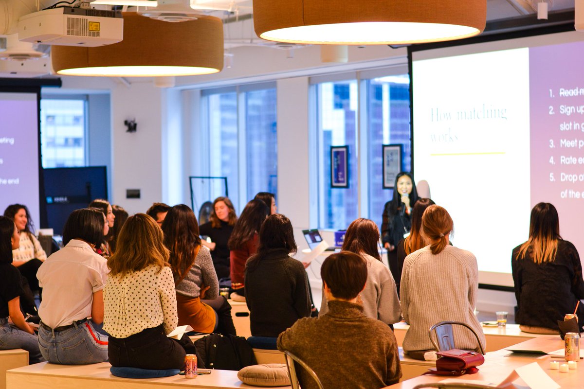 elainecookiee's tweet photo. #tb @hexux_toronto Thrilled to be a part of Hexagon UX's mentorship program in Toronto! So far, it's been an amazing experience to pass on some of the things I've learned in my design journey.

#mentor #ux #uxdesign #productdesigner #tech #shareknowledge #hexagonux @HexagonUX https://t.co/CnW47CPIkF