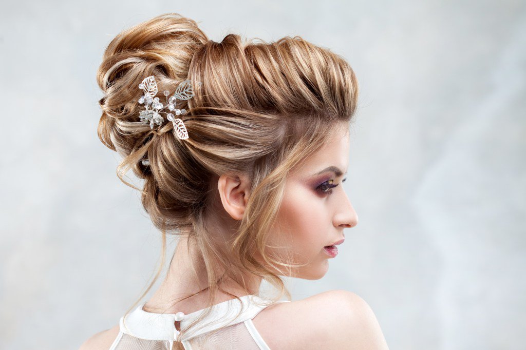 skin_flash's tweet photo. All the Wedding Hairstyle Inspiration You Could Ever Need #weddinghairstyles #weddinghairstyleforshorthair #weddinghairaccessories #messyfrenchtwist #undonechignon #messyfrenchtwist #weddingbraids #weddingupdos https://t.co/feTcRnpgoa https://t.co/nImu4vG2nv