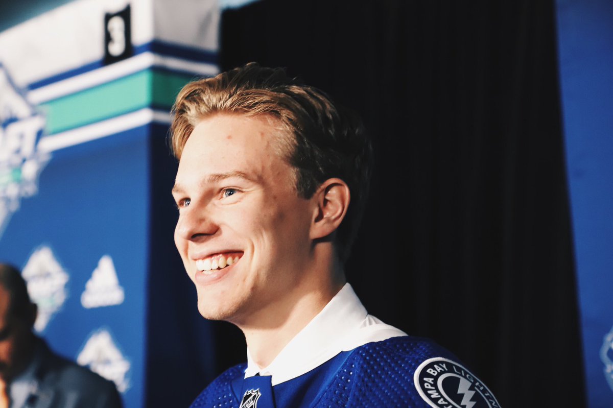 Hej, @hugloa2001! 😄

Valkommen! #NHLDraft