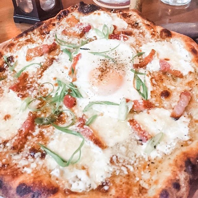 hungryadventur's tweet photo. .: C H A R L E S T O N :. Dreaming of this delicious “Old Danger” pizza from @theobstinatedaughter - our absolute fav restaurant in Charleston!!
.
.
.
#hungryadventurer 
#charlestoneats 
#sullivansisland 
#obstinatedaughter https://t.co/O5vAFiSXpI https://t.co/I2uPj4vAiZ