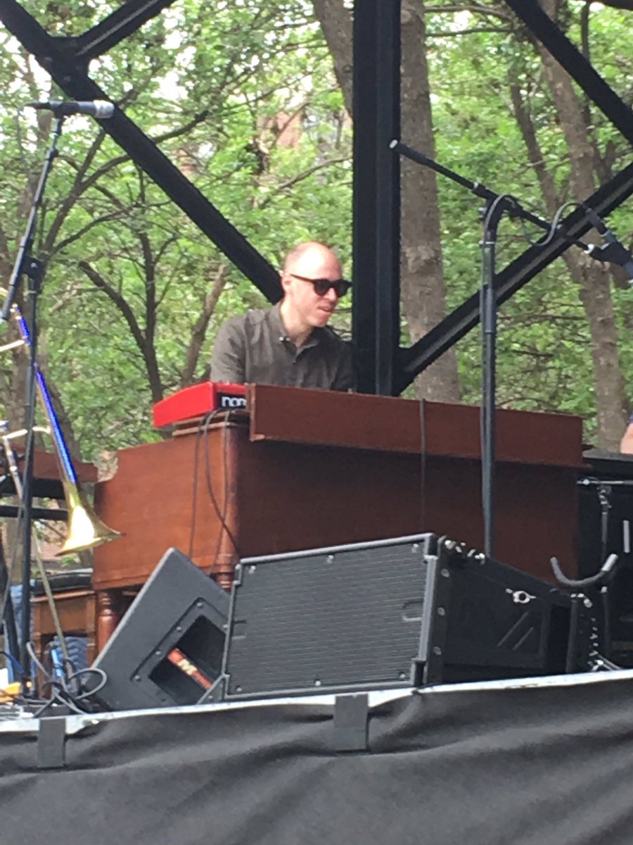 Our pals David Feily on guitar and Kevin Gastonguay On keys, with @newsoundunder @tcjazzfestival 
#tcjazzfest 
#MnMusicScene