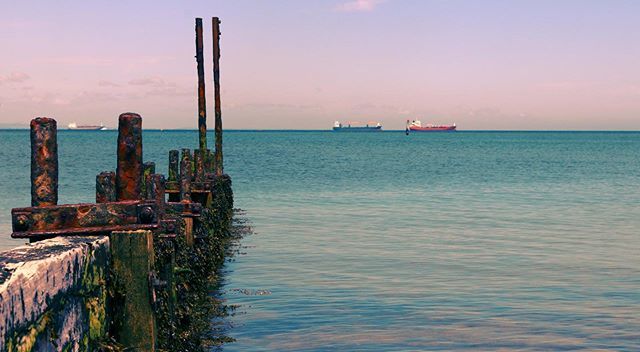 Taken in a beautiful summers day at Saint Helens on the Isle of Wight ☀️📷
.
.
.
 #isleofwight #sea #seaside #ship #seascape #landscapephotography #gloriousbritain #ukgreatshots #ocean #sky #skyphotography #lovegreatbritian #scenicbritain #island #exp… bit.ly/2KAOQBA