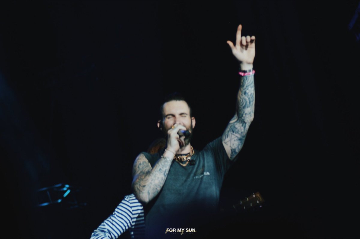 With a huge thanks to @aaaaaanttt, we got some photos of <a href="/adamlevine/">Adam Levine</a> during <a href="/maroon5/">Maroon 5</a>'s concert in Amsterdam, Netherlands (June 10) teamshevine.com/photos/thumbna… #AdamLevine #Maroon5 #Maroon5Tour #RedPillBlues