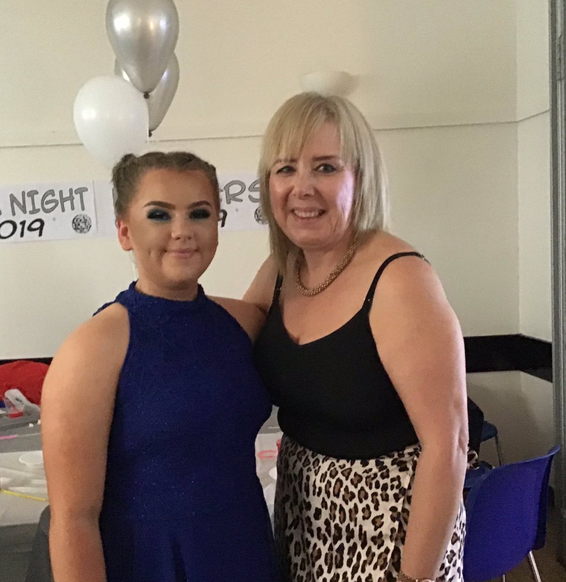 PirieParkPS's tweet photo. Mrs Clark #gatecrashed the party but got a great reception from all the children. #Idoloveaparty! https://t.co/RpR7eQq2P5