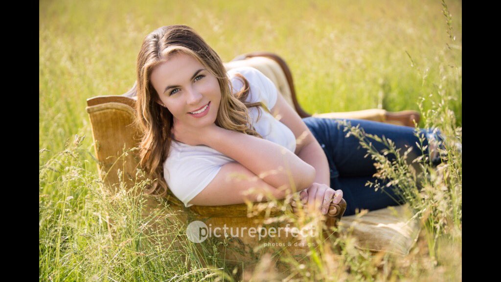 yourpicperfect's tweet photo. Hallie Truesdale was so fun to work with! Such a fun session! https://t.co/G5YxForjcG