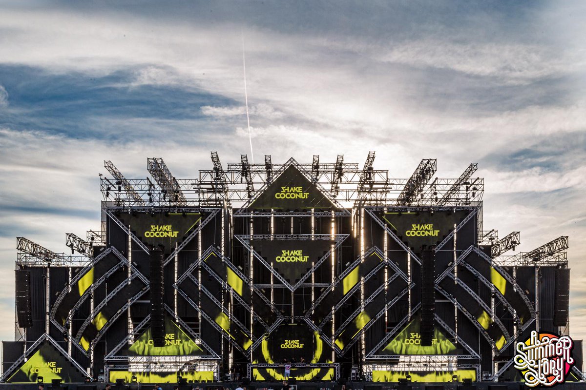 SHAKE COCONUT tweet media