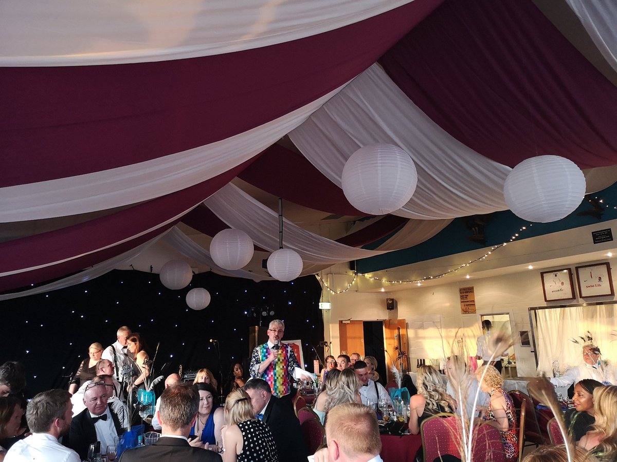 ShelfordRugby's tweet image. This year&apos;s #auction with #davidpalmer is raising some serious funds for the next #U16scanadatour 👌🦚 #peacockfamily