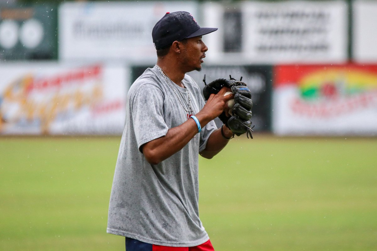 elzriverriders's tweet photo. The grind never stops ⚾️💪🌧 https://t.co/f54XLKK5pJ