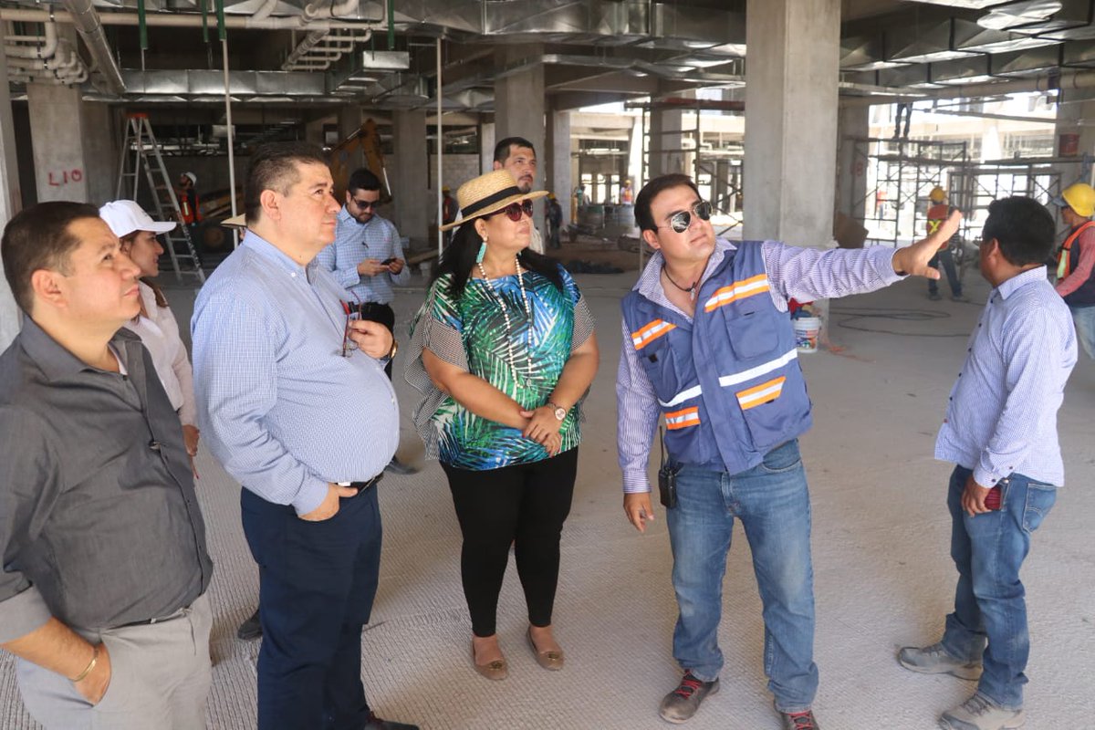 Seguro_Popular's tweet photo. En el Estado de Sinaloa, se supervisaron las obras en 4 hospitales que se realizan con recursos de la #CNPSS, mismos que beneficiarán a 1 millón y medio de afiliados en dicha entidad, entre ellos 100 mil niños menores de 5 años.
#ElSeguroPopularSeTransforma https://t.co/PfVMUs0tnb