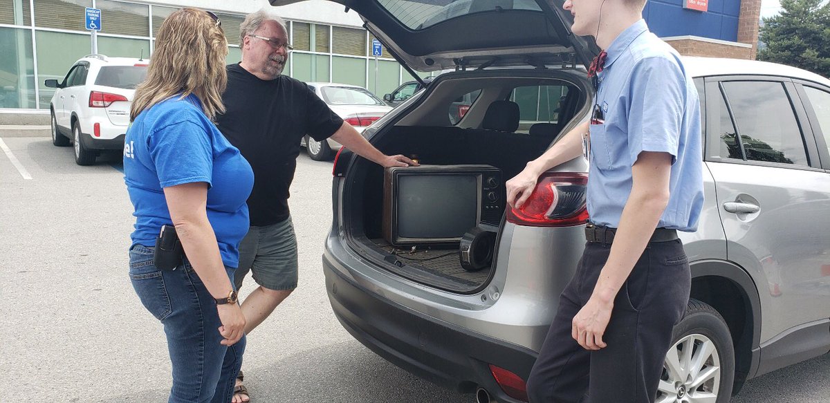 London Drugs #70 (@ld_penticton) on Twitter photo Recycling <a href="/London/">London</a> Drugs we are set up today at the back of <a href="/shopcherrylane/">Shop Cherry Lane</a> to help you with recycling ♻️ responsibly. Stop by until 3pm today! Remember you can recycle any day in store. <a href="/WTGreenDeal/">Green Deal</a> Recycling <a href="/London/">London</a> Drugs we are set up today at the back of <a href="/shopcherrylane/">Shop Cherry Lane</a> to help you with recycling ♻️ responsibly. Stop by until 3pm today! Remember you can recycle any day in store. <a href="/WTGreenDeal/">Green Deal</a>