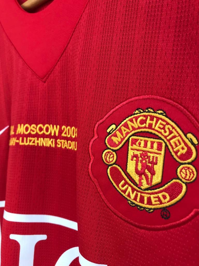 yildizforma's tweet photo. Bomba gibi bir çekilişle karşınızdayız :) 🎊🎁🎉🎈 Bu tiviti RT yapıp bizi takip eden 1 kişiye , 2008 UEFA ŞAMPİYONLAR LİGİ Final forması Hediye ediyoruz. Çekiliş sonucu 30.06.2019 Pazar günü canlı yayında açıklanacaktır. Bol şans :) https://t.co/YGmcZ6caST