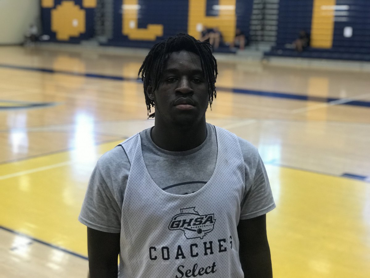 Another big game for East Jackson HS 2021 Guard Makayl Rakestraw here at @NCAAGeorgia Team Camp. Back to back 14 point games. Showing off his versatility in getting to the basket and finding open teammates all day