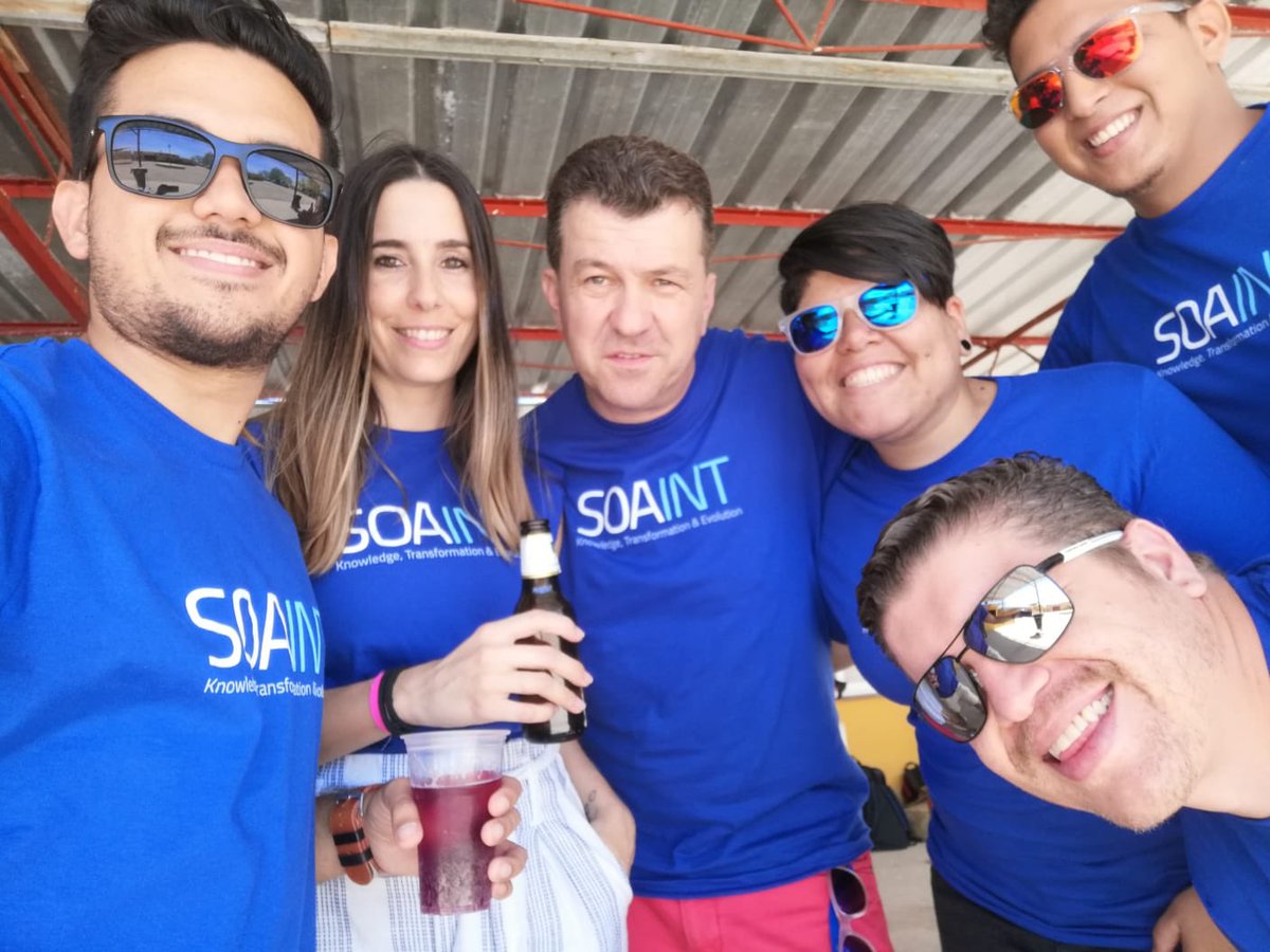 lmochales's tweet photo. Disfrutando de la fiesta de verano de #soaint ... #BenditoVeranoSoaint2019 #Equipooo 🙅🏼‍♂️ https://t.co/bVd5d7pvG2