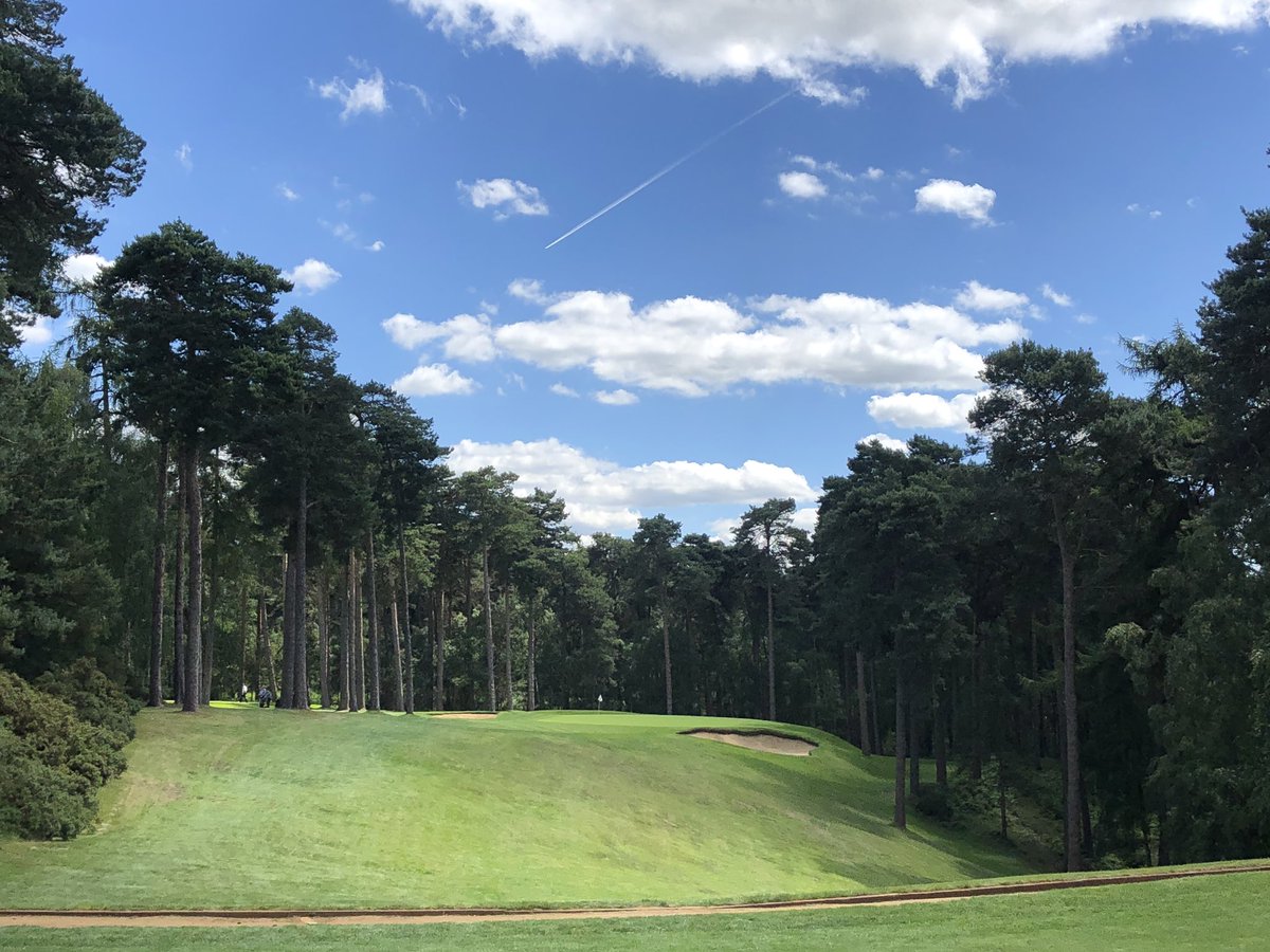 dangrieve's tweet photo. Beautiful morning out on The Dukes @WoburnGC #captainprochallenge https://t.co/g0yLR6BUuV