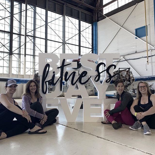 AllisonZang's tweet photo. Thanks for everyone that came out to see us at @thrivefitfest and thanks to to Donna, @sierramwebb and @btwills for hanging with me at the best fitness day ever! Highlight of the day when from the main stage I called the Penn State nittany lion the Pitt … https://t.co/zo1sxNq3Go https://t.co/dOvYoOO1On