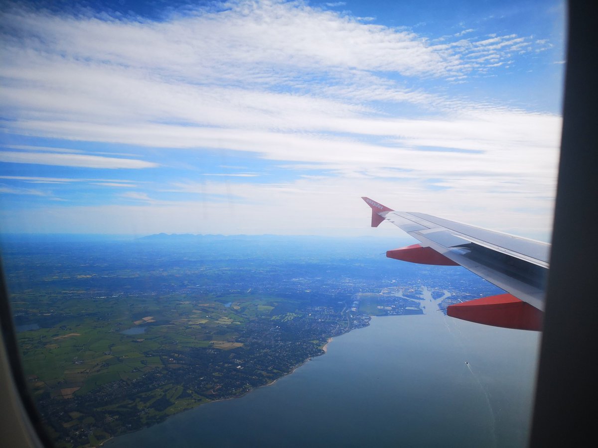 Bkboilerservice's tweet photo. Flew back home today at long last!
Boy it's good to be home!
#NorthernIreland #home #Belfast #Mournes #slievedonnard #NOTSOEASYJET https://t.co/dWbpKRT57U