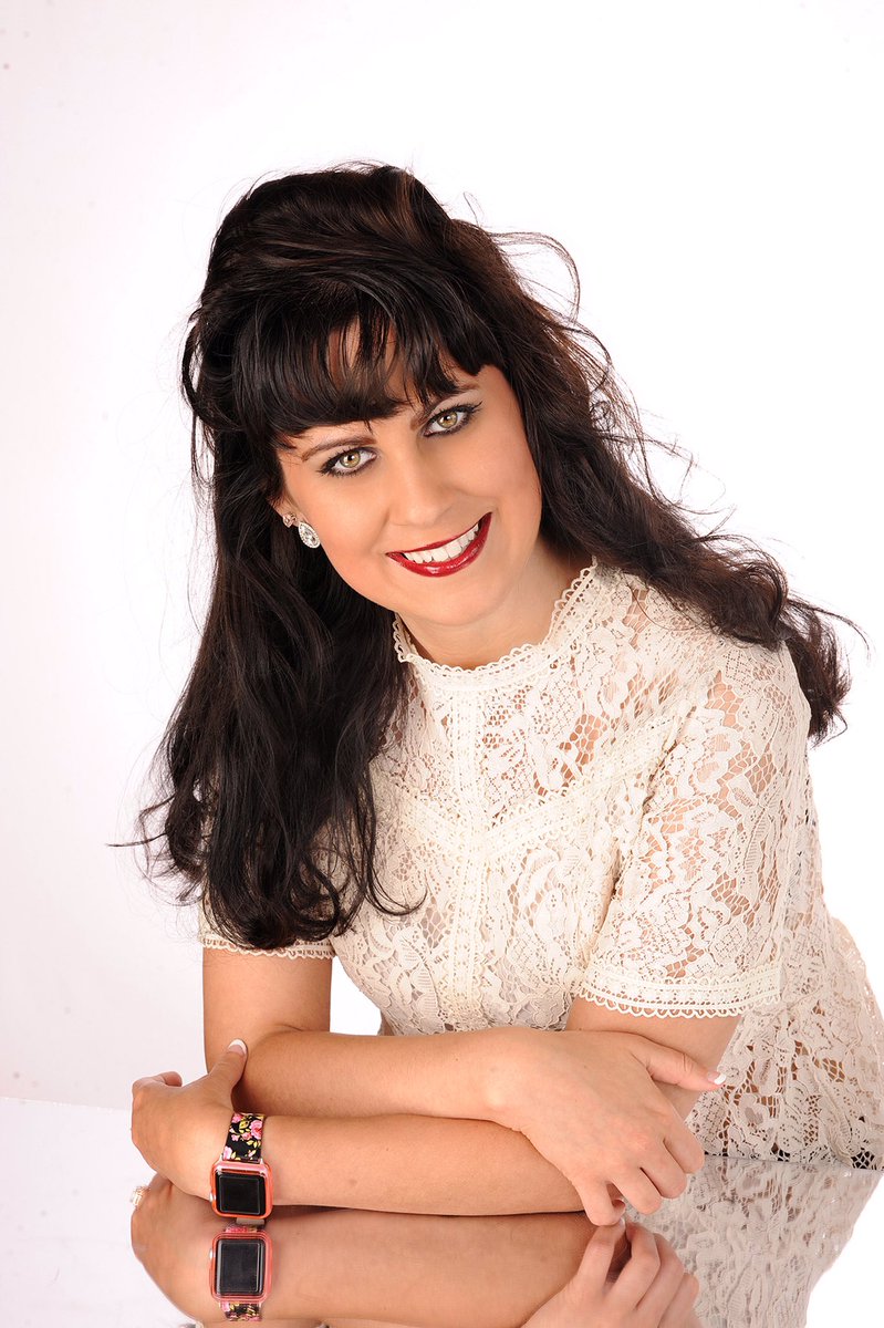 HadassahCBaby94's tweet photo. Thank You Photos by Mellissa Kay for Taking Headshots,I love them and those are Gorgeous!!! #whitebackdrop #photosbymellissakay 📷🎑💝💕❤️🎀💖💄 https://t.co/5oCFo7Kuqt