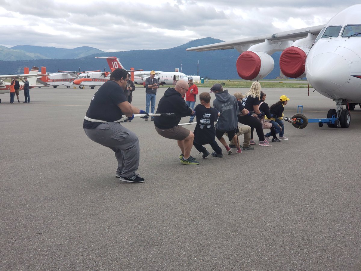 Trooper_TJ's tweet image. 2019 Plane Pull for Special Olympics Montana @SO_Montana. Joined up with the crew from @SheriffRCSO. We got 3rd! 😏out of three... ha! #SOMT #LETR #GoodTimes