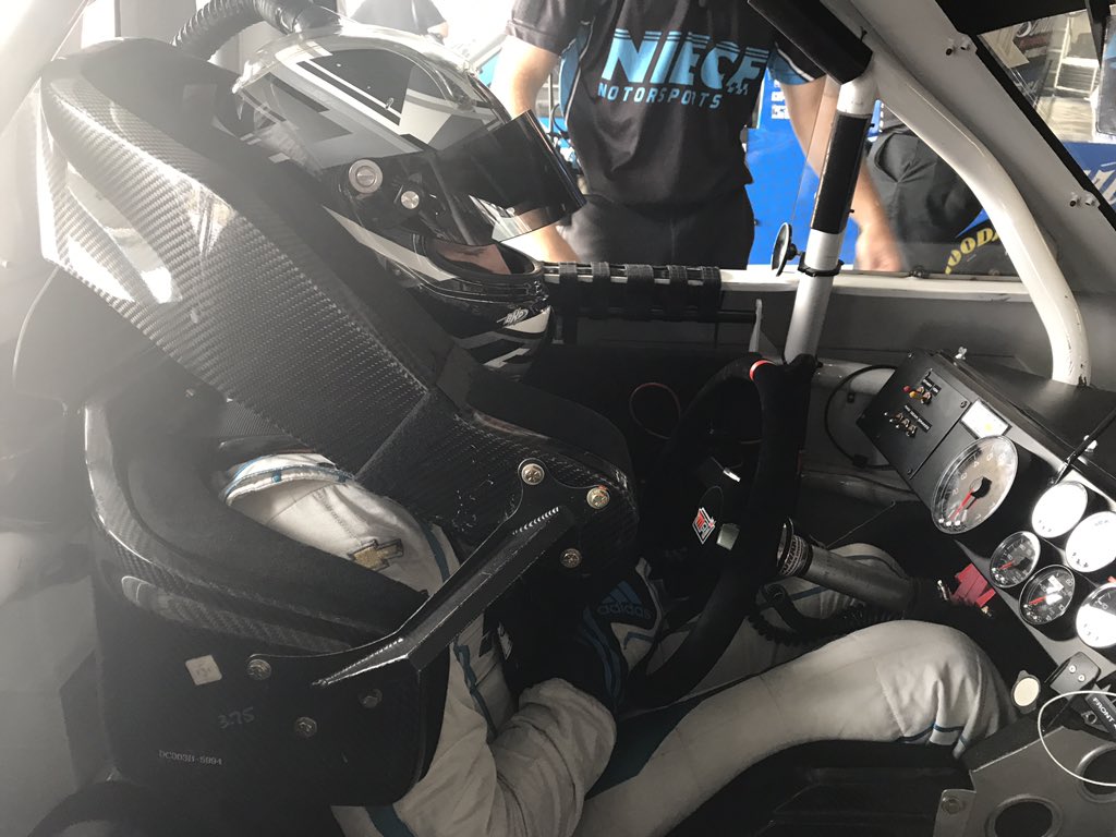 NieceMotorsport's tweet image. Practice at @WWTRaceway is in the books 📚 

@RossChastain finds himself in P 8️⃣ in his No. 45 @CarShieldUSA Chevrolet 

@KyleBenjamin_ finds himself in P 1️⃣5️⃣in his No. 44 #Nieceequipment Chevrolet 

#CarShield #CarShieldAutoProtection #ExtendedAutoProtection #AutoWarranty