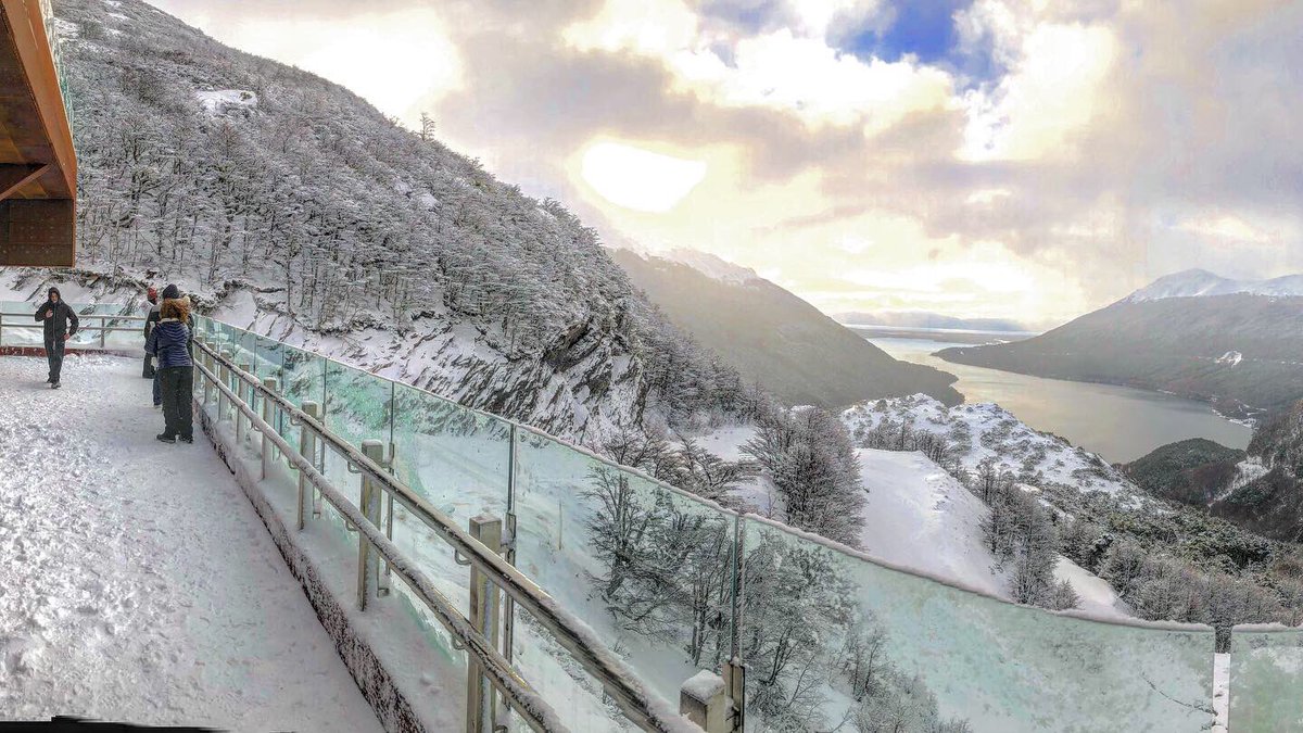 AndressaUshuaia's tweet photo. Mirador Passo Garibaldi ⛄️#ushuaia #patagonia #invierno #nieve #neve #inverno https://t.co/qBXkjqZfTB