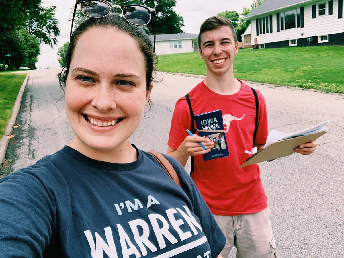 LynseyHart's tweet image. As ALWAYS it was a pleasure to spend the day talking to people in Clarinda about @ewarren and her plans for #BigStructuralChange! Big shout out to all those who wanted fight cards for the rest of their family in SWIA #HowWeWin