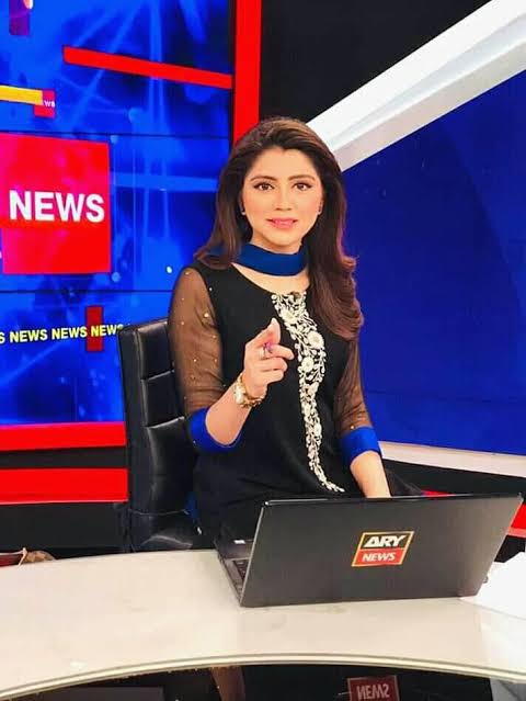 Sexiest Newscasters - Sexy Anchor (@PakistanAnchor) | Twitter